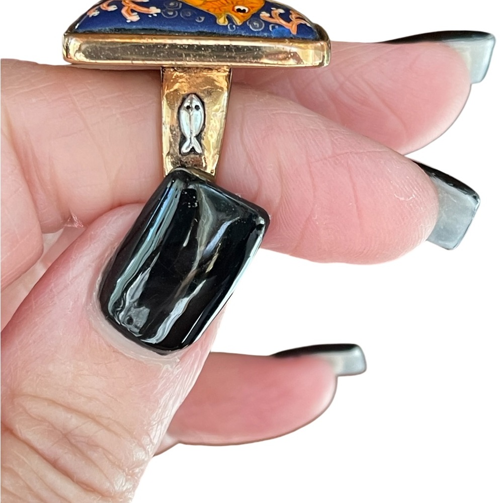 Amy Kahn Russell Hand-Painted Fish Bronze & Sterling Silver Statement Ring - Picture 4 of 6
